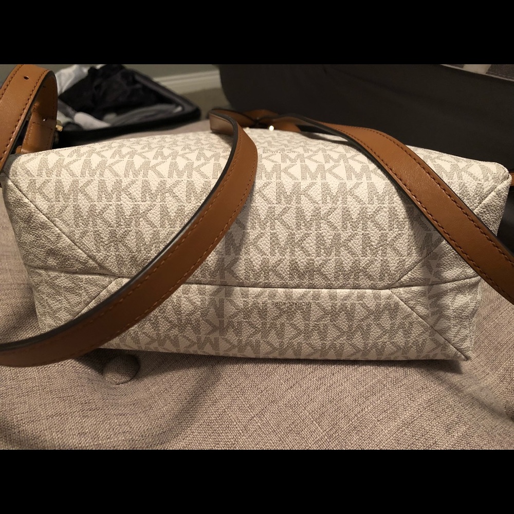 Michael Kors Backpack - Picture 4 of 6
